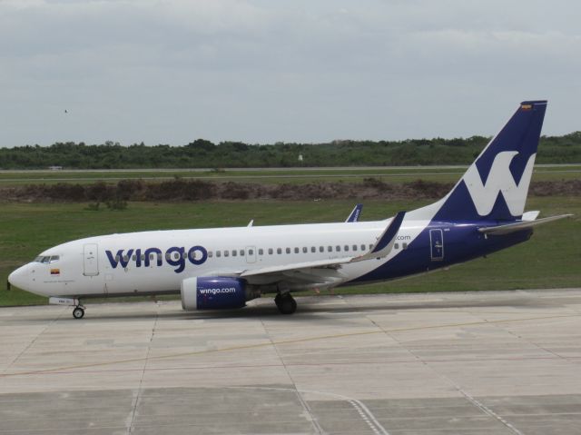 Boeing 737-700 (HP-1524CMP)