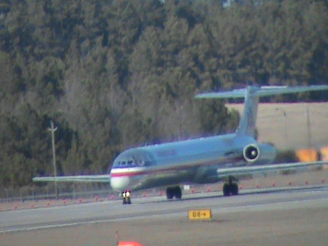 McDonnell Douglas MD-82 (AAL521) - An American Airlines plane taking off to Dallas Fort Worth.