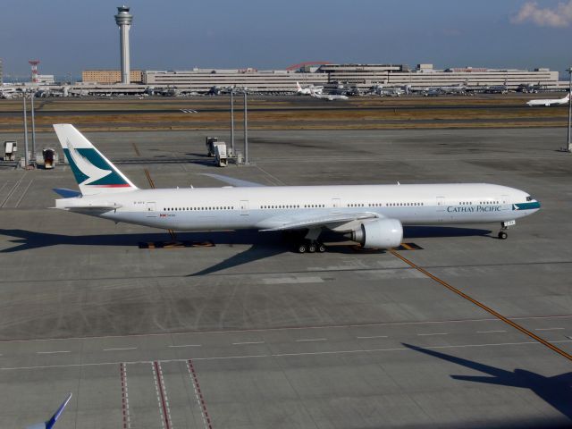 BOEING 777-300 (B-KPV)