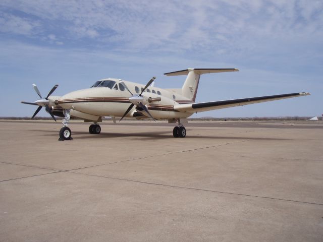 Beechcraft Super King Air 200 (N200RR)