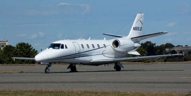 Cessna Citation Excel/XLS (N869JS) - Shown here is a 2001 Cessna 560XL Citation Excel in the Autumn of 2024.