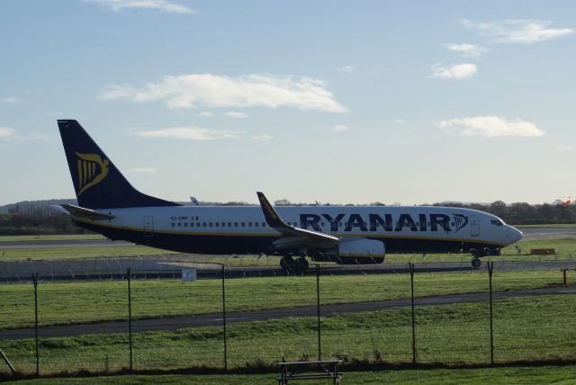 Boeing 737-800 (EI-EMP) - Ryanair B737-8AS cn40285