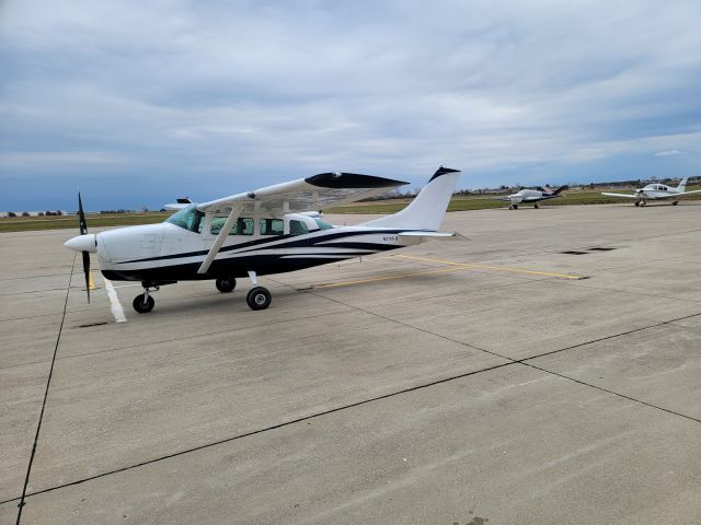 Cessna Centurion (N210S)