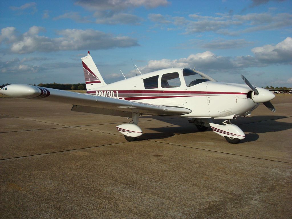 Piper Cherokee (N9430J)