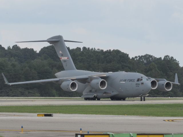 Boeing Globemaster III (95-0104)