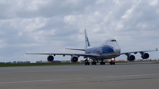 Boeing 747-400 (VP-BIG)