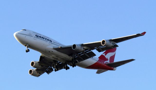 Boeing 747-200 (VH-OJS)