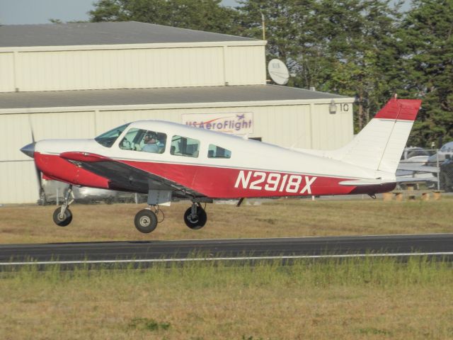 Piper Cherokee (N2918X)