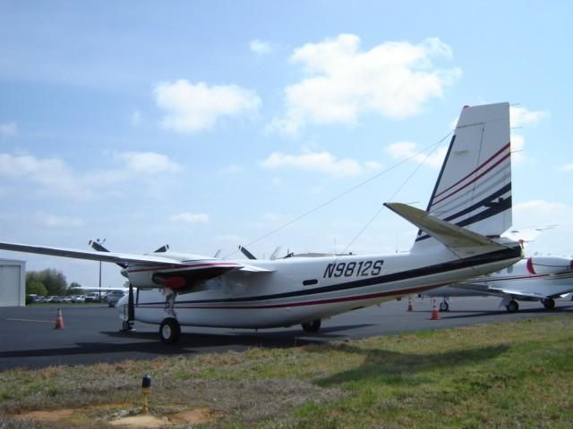 Gulfstream Aerospace Jetprop Commander (N9812S)