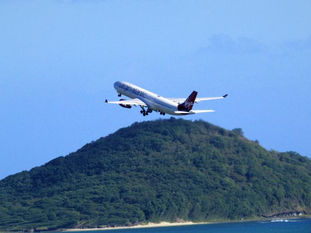 Airbus A330-300 (G-VINE)