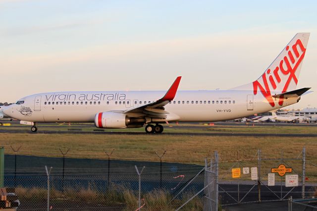 Boeing 737-800 (VH-YVD)