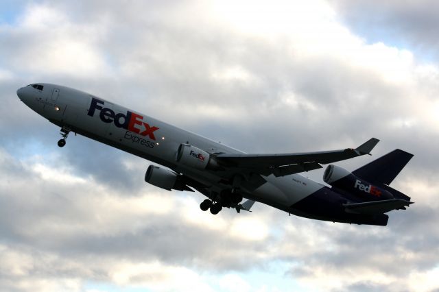 Boeing MD-11 (N613FE)