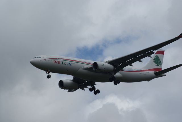 Airbus A330-200 (OD-MED) - MEA A330-243 cn926
