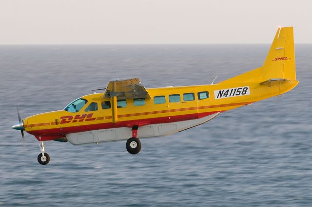 Cessna Caravan (N41158) - Cessna 208B Grand Caravan N41158 on approach to Saint Maarten