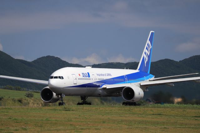 Boeing 777-200 (JA742A) - August 26th 2018:HKD-HND.