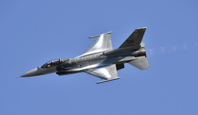 Lockheed F-16 Fighting Falcon (91-0398) - Airventure 2016