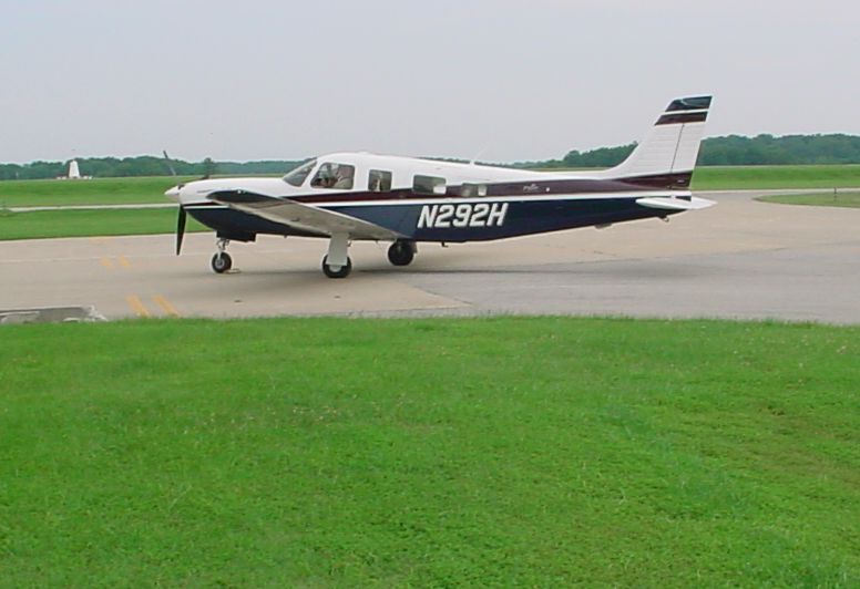 Piper Saratoga (N292H) - Parked on ramp 7/28/09