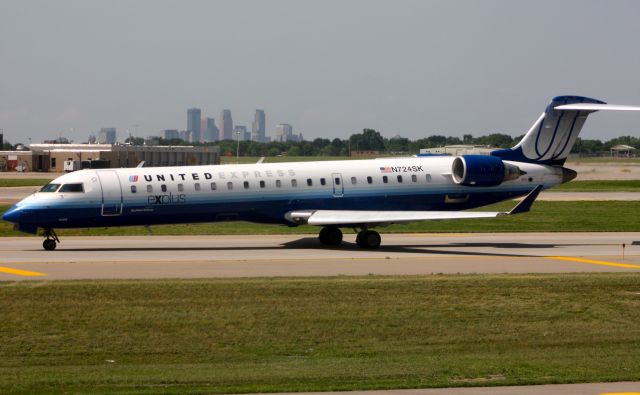 Canadair Regional Jet CRJ-700 (N724SK)