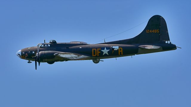 Boeing B-17 Flying Fortress — - Fly by at Geneseo