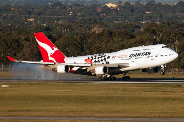 Boeing 747-200 (VH-OEB)