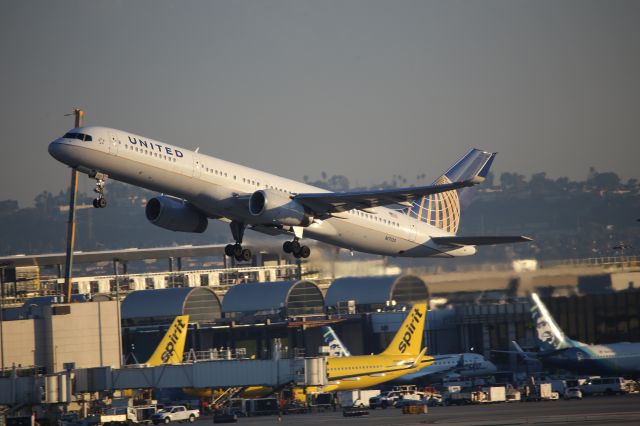 Boeing 757-200 (N17133)