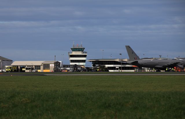 Boeing 757-200 (RNZAF7572) - Correction 7572,,,,,Prince Harry arrives in Invercargill New Zealand 10/05/2015. Sits in one of our new choppers ready to fly to Stewart Island.