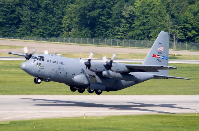 Lockheed C-130 Hercules (92-3021) - 92-3021 (c/n 382-5312) from the 910th Airlift Wing, Air Force Reserve Command (AFRC). Photo taken on 22 June 2013.