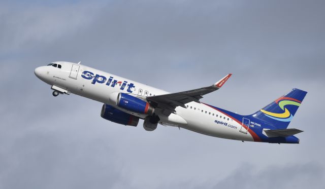 Airbus A320 (N635NK) - departing LAX