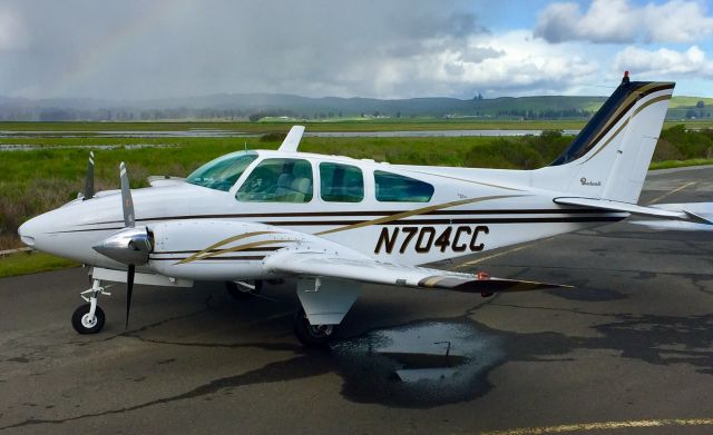 Beechcraft 55 Baron (N704CC)