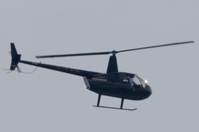 Robinson R-44 (C-FXIA)