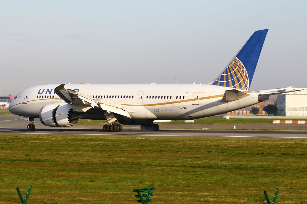 Boeing 787-8 (N45905)