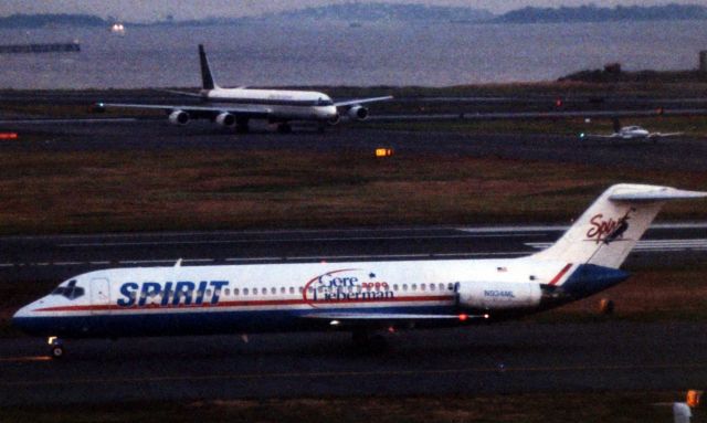 McDonnell Douglas DC-9-30 (N934ML) - Spirit DC9 wearing special Gore/Lieberman 2000 markings arriving to Logan on 10/03/2000 as part of the presidential debate between then VP Al Gore and Presidential hopeful George W. Bush.