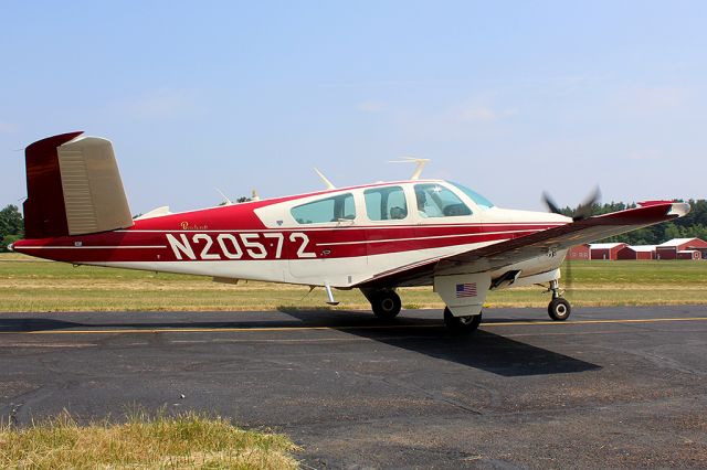 Beechcraft 35 Bonanza (N20572)