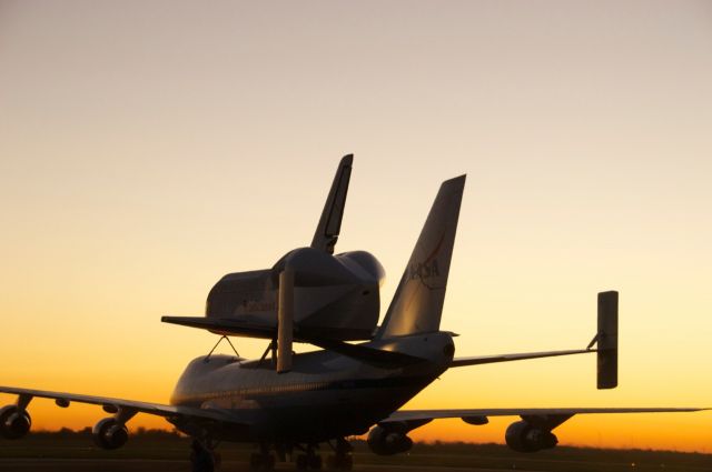 N905NA — - Space Shuttle Endeavour departs Houston Ellington Field at sunrise on September 20, 2012