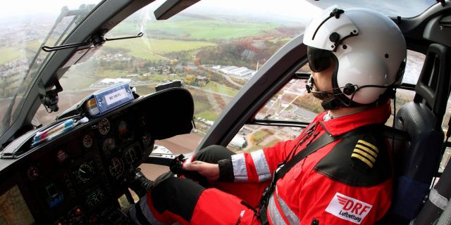 Eurocopter EC-635 (D-HDRS) - Quelle: DRF - photographer with flight event ! photographer = Andreas Glöckner  ( EC - 135 rescue Helicopter ) for the grumbler - to fly Heli you need both hands !