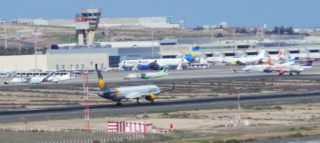 Boeing 757-200 (D-ABOF) - D-ABOF Condor Boeing 757-330 LPA/GCLP Spotting