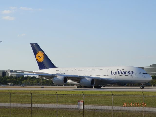 Airbus A380-800 (D-AIMI)