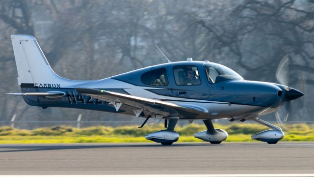 Cirrus SR-22 (N422WA)