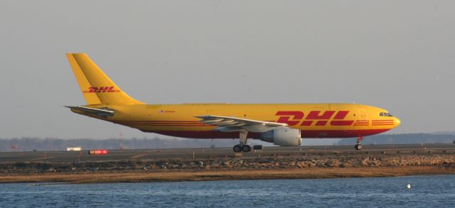 Airbus A300F4-600 (N364DH)