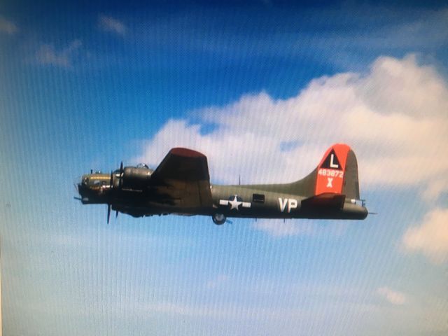 Boeing B-17 Flying Fortress (N7227C)