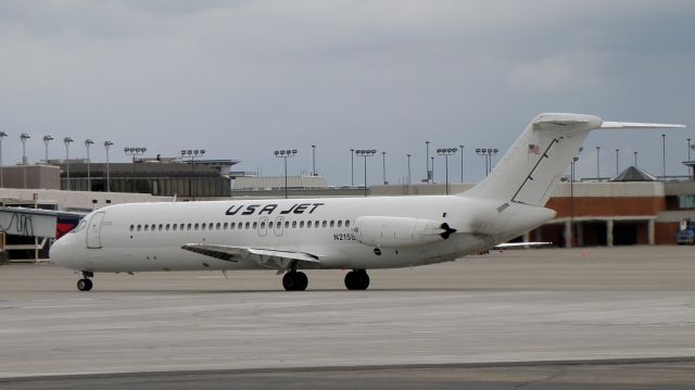 McDonnell Douglas DC-9-30 (JUS215) - US Jet 215 (N215US) taxies to the active at Blue Grass Airport (KLEX).... shes bound for Willow Run (KYIP) after returning from Syracuse Hancock Intl (KSYR)...