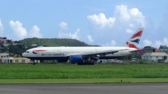 Boeing 777-200 (G-YMMB)