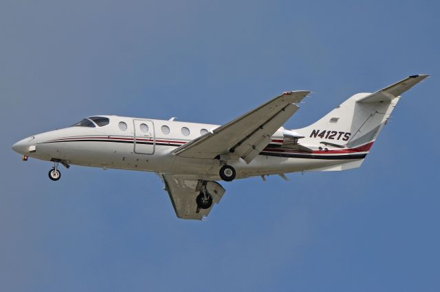 Beechcraft Beechjet (N412TS) - Morning arrivals at KCLE for RWY 24R on 24 Jul 2018.