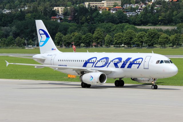 Airbus A320 (S5-AAS)