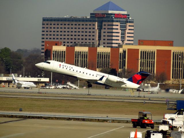 Canadair Regional Jet CRJ-200 (N884AS)