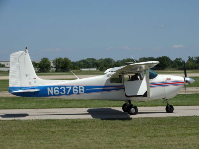 Cessna Skylane (N6376B)