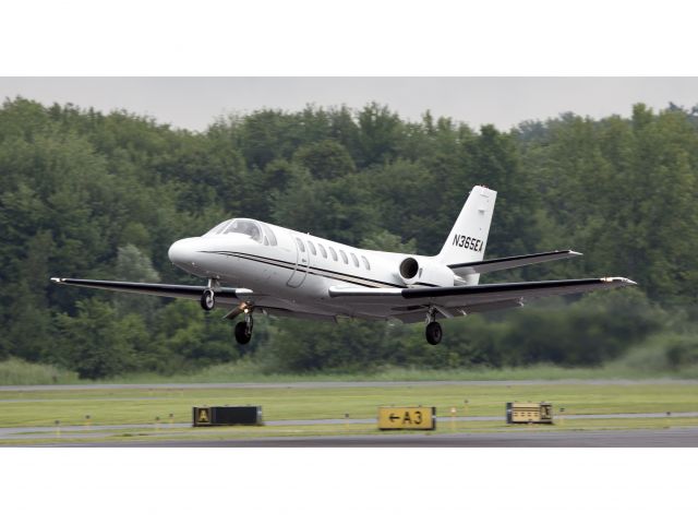 Cessna Citation V (N365EA) - Take off runway 26. CFM (Corporate Flight Management) has this Citation V jets based in the New York metropolitan area available for charter KDXR KHPN KTEB KBRD KHVN.  