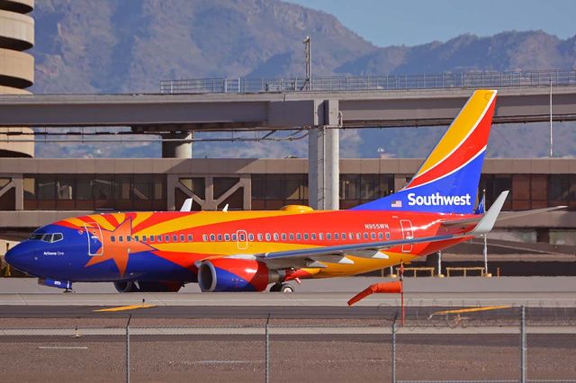 Boeing 737-700 (N955WN) - Southwest Boeing 737-7H4(W) N955WN Arizona One II at Phoenix Sky Harbor on September 4, 2018.