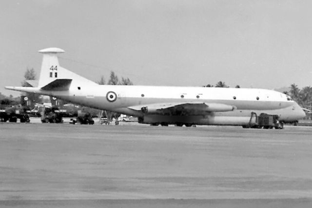 XV244 — - Hawker Siddeley Nimrod MR1 RAF XV244  Butterworth (WMKB).