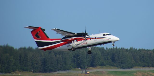 de Havilland Dash 8-100 (N885EA)